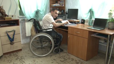 «Той, що бачить крізь час». 19-річний Олександр Чернігіський з Дніпра видав фантастичний роман «Той, що бачить крізь час». 19-річний Олександр Чернігіський з Дніпра видав фантастичний роман
