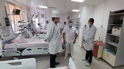 У Житомирі вже виписали додому пацієнтку, якій зробили операцію з трансплантації нирки У Житомирі вже виписали додому пацієнтку, якій зробили операцію з трансплантації нирки