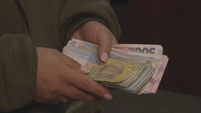 Продавали іграшки та фрукти: вінницькі школярі зібрали гроші на камеру для дрона Продавали іграшки та фрукти: вінницькі школярі зібрали гроші на камеру для дрона
