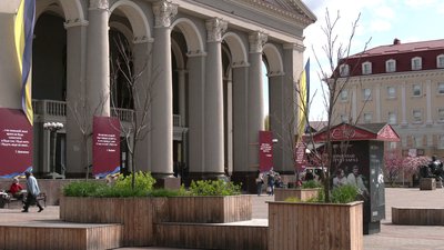 Локація "Зелений острів серед бетону" Локація "Зелений острів серед бетону"
