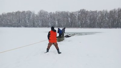 Пішов на риболовлю та не повернувся: на Чернігівщині у водоймі знайшли тіло чоловіка