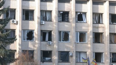 Як продовжують жити під постійними обстрілами жителі Оріхова на Запоріжжі Як продовжують жити під постійними обстрілами жителі Оріхова на Запоріжжі