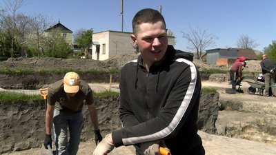 На місці археологічних розкопок на Волині планують збудувати укриття для учнів ліцею На місці археологічних розкопок на Волині планують збудувати укриття для учнів ліцею
