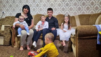 "Жити далі мені допомагають діти", – вдова загиблого бійця з Кропивницького району