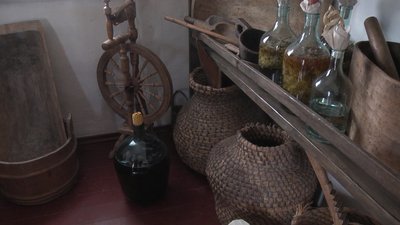 Товкти просо в ступі, носити воду коромислом – у Батурині запрацював інтерактивний музей Товкти просо в ступі, носити воду коромислом – у Батурині запрацював інтерактивний музей