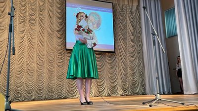Доброчинний ярмарок та дефіле: у Черкаському університеті відбулось свято вишиванки Доброчинний ярмарок та дефіле: у Черкаському університеті відбулось свято вишиванки