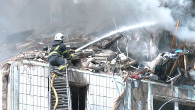 умань