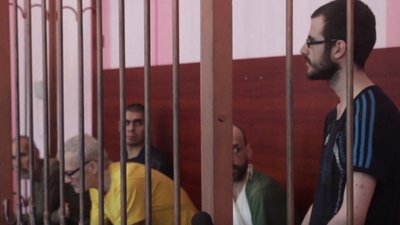 Росіяни судять захисників України в Донецьку та готують "трибунал" у Маріуполі