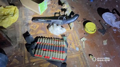 Мешканця Миколаївщини, який стріляв у поліцейських, суд взяв під варту Мешканця Миколаївщини, який стріляв у поліцейських, суд взяв під варту