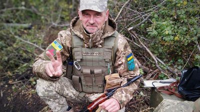 віктор військові, фельдшер, 105 бригада