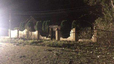 Російська ракета влучила в житловий сектор Запоріжжя Російська ракета влучила в житловий сектор Запоріжжя