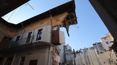 У Львові частково обвалився триповерховий житловий будинок У Львові частково обвалився триповерховий житловий будинок