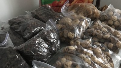 Енергетичні батончики, вареники та шкарпетки: охтирчани готують пакунки для воїнів ЗСУ Енергетичні батончики, вареники та шкарпетки: охтирчани готують пакунки для воїнів ЗСУ