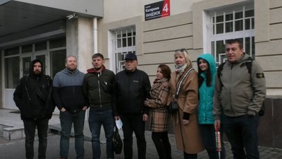 "Була дуже мудра і розумна". Батько та друзі про Катю Гандзюк у другу річницю її смерті "Була дуже мудра і розумна". Батько та друзі про Катю Гандзюк у другу річницю її смерті