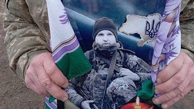 На Чернігівщині попрощалися із 10 захисниками, які загинули на сході України