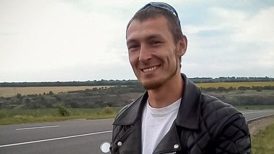Купив мотоцикл, мріяв мандрувати, але не встиг. У Кропивницькому попрощалися з Олександром Леконтом