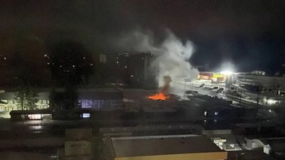 На Салтівці у Харкові після обстрілу вигорів ринок На Салтівці у Харкові після обстрілу вигорів ринок