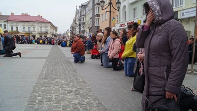 На Львівщині попрощалися із загиблим під Черніговом 22-річним офіцером Олександром Бандровським
