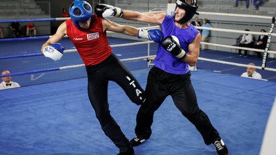 Боксер з Дніпра Олександр Братчиков