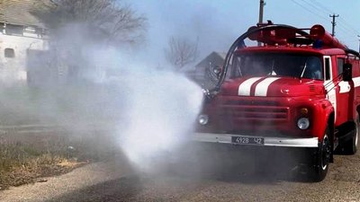 З початку карантину на Херсонщині рятувальники продезінфікували 65 автомобілів