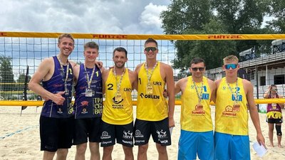 Футбол, команди,спорт