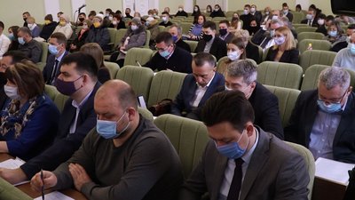 Реорганізація 1-ї міської лікарні та тарифний протест: як пройшла сесія Чернігівської міськради