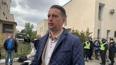 Медведчук проти Кіпіані. Суд заборонив розповсюдження книги про Стуса Медведчук проти Кіпіані. Суд заборонив розповсюдження книги про Стуса