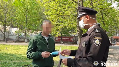 На Миколаївщині правоохоронці щоденно проводять роз’яснювальну роботу щодо правил карантину