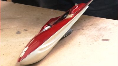 Судноплавні моделі луцького школяра розвивають швидкість авто Судноплавні моделі луцького школяра розвивають швидкість авто