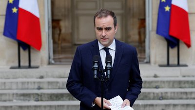 Прем'єр-міністр Франції Себастьян Лекорню