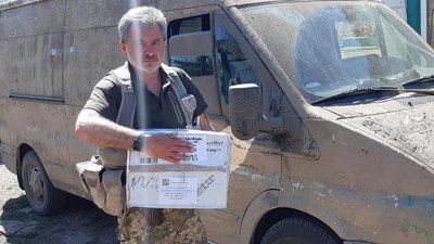 "Це війна батьків, а не дітей": тернополянин змінив кабінет головного лікаря на окопи "Це війна батьків, а не дітей": тернополянин змінив кабінет головного лікаря на окопи