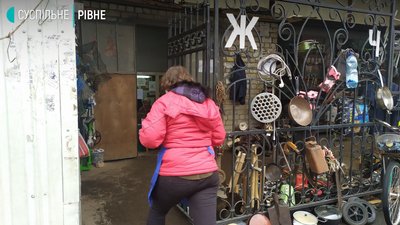 Торговці з центрального ринку Рівного вимагають дозволу відновити роботу Торговці з центрального ринку Рівного вимагають дозволу відновити роботу