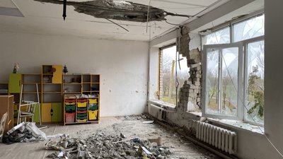 "Я їм сказала: "Стріляйте! Я не боюся вас". Як жителі селища Борозенське на Херсонщині пережили 8 місяців окупації "Я їм сказала: "Стріляйте! Я не боюся вас". Як жителі селища Борозенське на Херсонщині пережили 8 місяців окупації