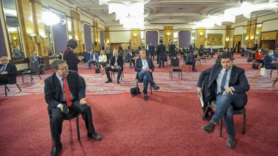 Землетрус пошкодив будівлю парламенту в Хорватії. Депутати провели засідання у готелі Землетрус пошкодив будівлю парламенту в Хорватії. Депутати провели засідання у готелі