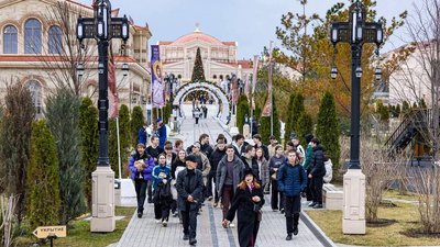 Російська пропаганда — дітей з ТОТ возитимуть на екскурсії у Новий Херсонес
