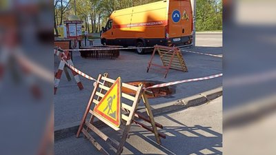 Через руйнацію колектора на Масанах у Чернігові без води можуть залишитися 15 будинків Через руйнацію колектора на Масанах у Чернігові без води можуть залишитися 15 будинків