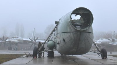 В полтавський музей привезли гвинтокрил Мі-6А В полтавський музей привезли гвинтокрил Мі-6А