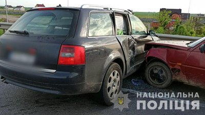 ДТП із чотирма загиблими під Рівним: поліція затримала водія вантажівки ДТП із чотирма загиблими під Рівним: поліція затримала водія вантажівки