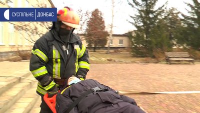 Евакуювали учнів та персонал: у Сватовому рятувальники провели навчання