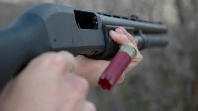 У Херсоні оголосили в розшук юнака, який стріляв у людину