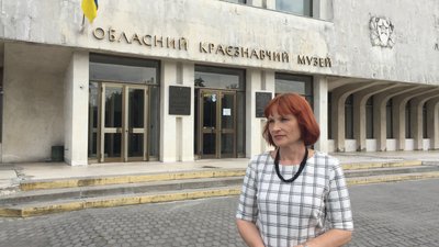 На підтримку ЗСУ: черкаська бандуристка організувала концерт просто неба На підтримку ЗСУ: черкаська бандуристка організувала концерт просто неба