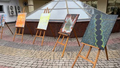 У Черкасах відбувся благодійний захід "Волонтер — це Я" У Черкасах відбувся благодійний захід "Волонтер — це Я"