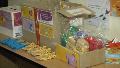 У Житомирі продають шкарпетки, щоб грошима підтримати дітей з синдромом Дауна У Житомирі продають шкарпетки, щоб грошима підтримати дітей з синдромом Дауна