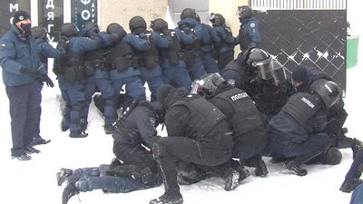 Волинські силовики провели навчання у суді Волинські силовики провели навчання у суді