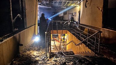 Майже повністю вигоріла адмінбудівля: РФ атакувала харчове підприємство на Одещині Майже повністю вигоріла адмінбудівля: РФ атакувала харчове підприємство на Одещині