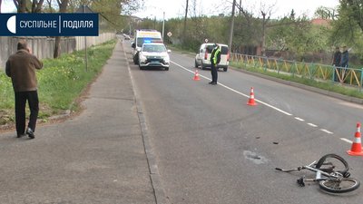 ДТП у Хмельницькому: 12-річний велосипедист у важкому стані