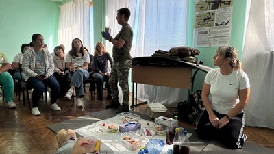 Працівники черкаського центру зайнятості освоїли домедичну допомогу