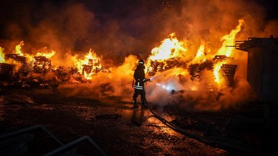 Атака РФ на Одесу 4 лютого 2026 року, пожежа, ДСНС
