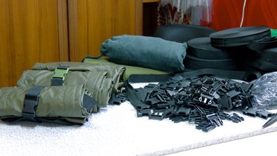 "Вони врятували не одне життя": як на Вінниччині шиють безкаркасні ноші для оборонців "Вони врятували не одне життя": як на Вінниччині шиють безкаркасні ноші для оборонців