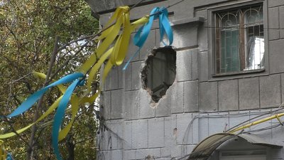 "Як гепнуло – я скоріше за документи та вискочила у двір". Що розповідають очевидці про ракетний обстріл Запоріжжя